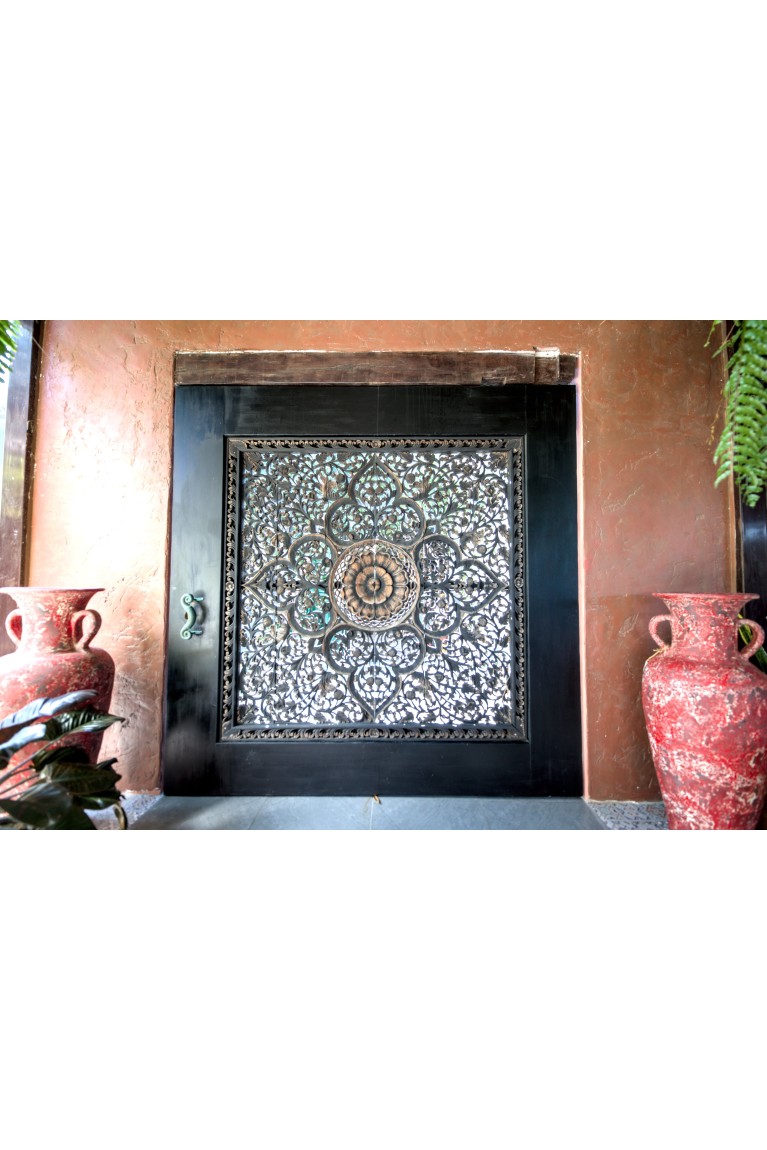 Swivel artisanal door